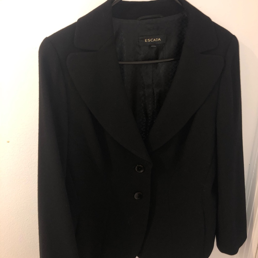 Black Escada Pantsuit excellent condition